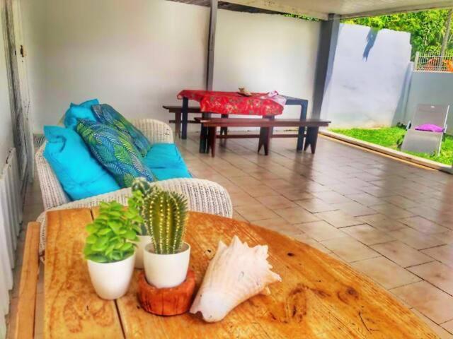 Malilia Beach A Sainte-Anne - Wifi -5 Min A Pied De La Plage Экстерьер фото